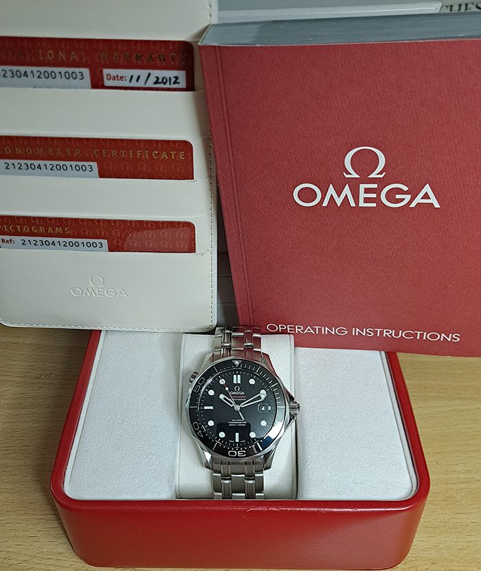 Omega Seamaster Professional Co-Axial Wristwatch Ref. 212.30.41.20.01.003